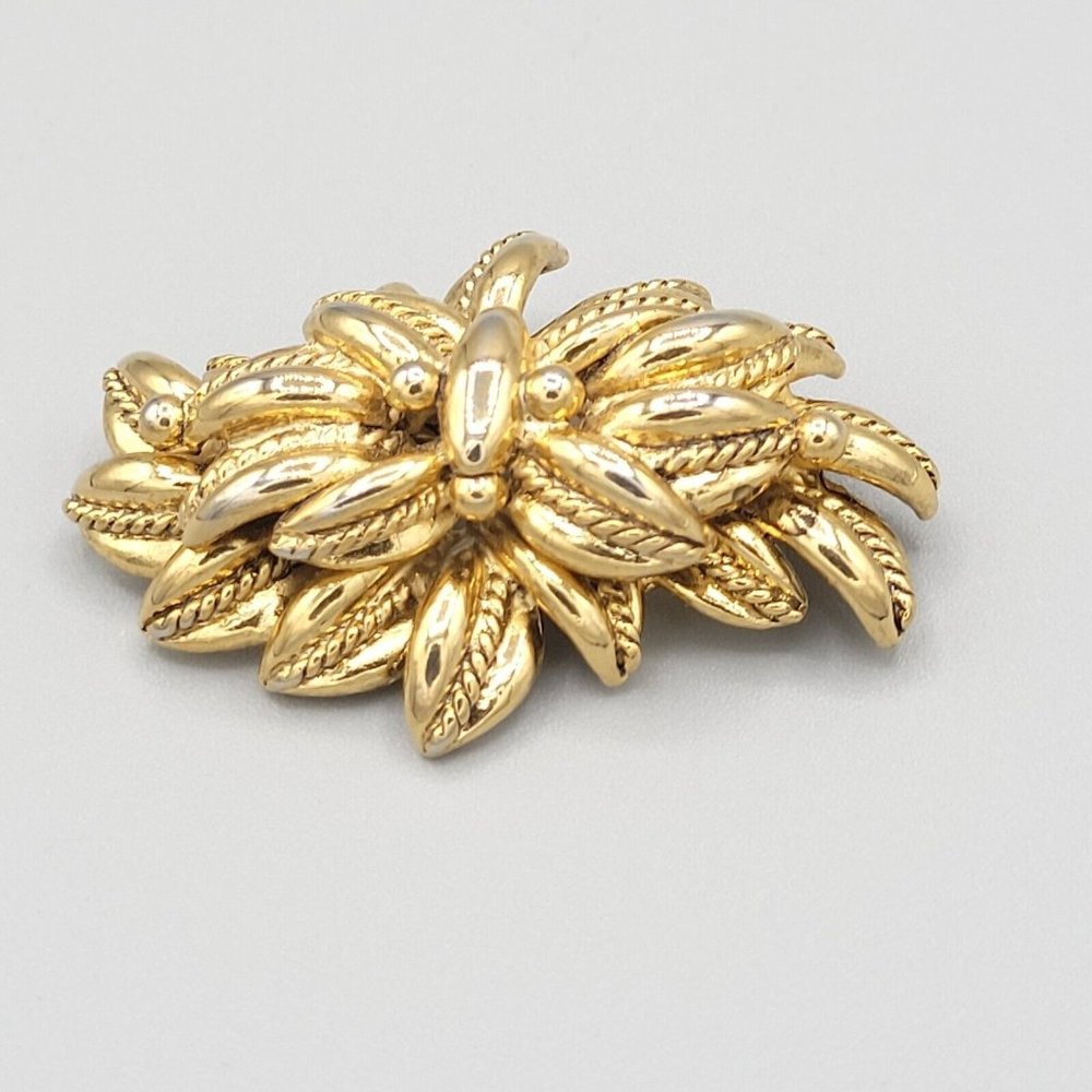 Womens Gold Tone Fashion Vintage Boho Geometric Leaf Brooch Pin 2 x 1 in
